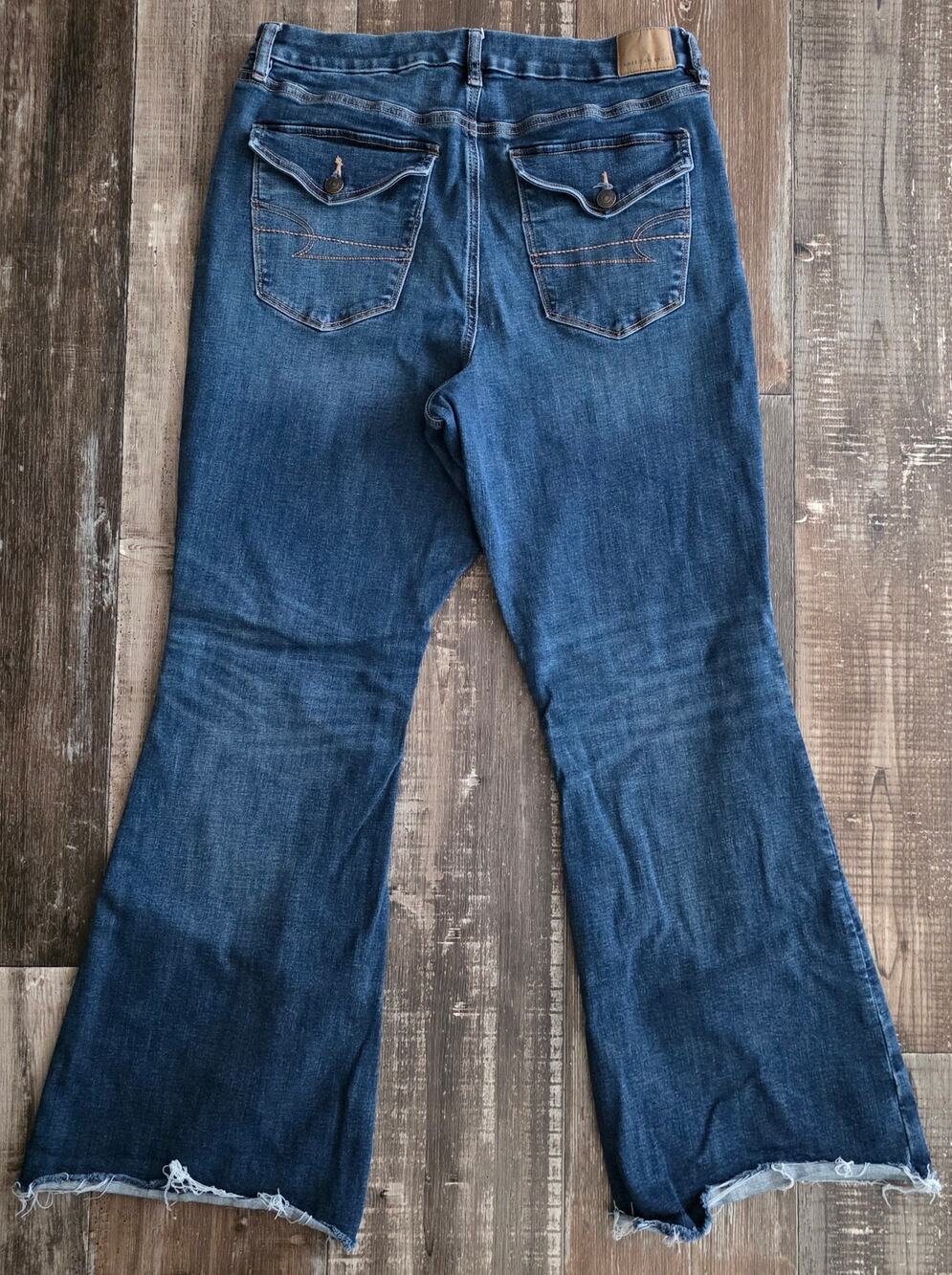 American Eagle Flare Raw Cuffed Hem Denim Jeans Size 14R
